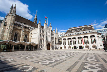 A view of Guildall on the left, and the Guildhall Art Gallery on the right, in Londonのeditorial素材
