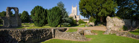 A view of the remains of Bury St Edmunds Abbey and St Edmundsbury Cathedral in Bury St. Edmunds, Suffolk.の写真素材
