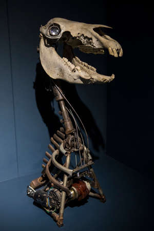 STRATFORD-UPON-AVON, UK - MARCH 2ND 2017: An exhibit on display at the Mechanical Art and Design Museum in Straford-Upon-Avon, on 2nd March 2017.のeditorial素材