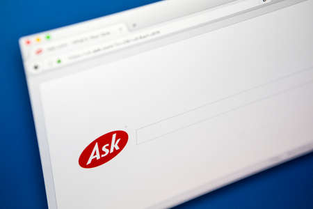 LONDON, UK - APRIL 25TH 2017: The homepage of the official website for Ask, a question answering web search engine, on 25th April 2017.のeditorial素材
