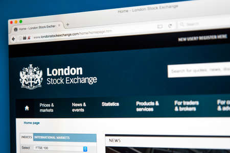 LONDON, UK - AUGUST 7TH 2017: The homepage of the official website for the London Stock Exchange, on 7th August 2017.のeditorial素材