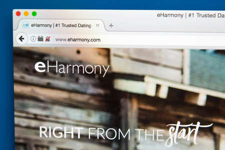 LONDON, UK - AUGUST 7TH 2017: The homepage of the website for eHarmony, the online dating website, on 7th August 2017.のeditorial素材