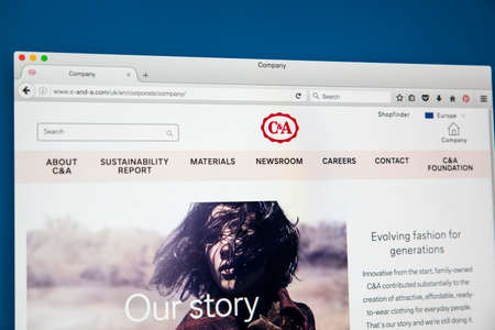 LONDON, UK - AUGUST 10TH 2017: The homepage of the official website for C&A, the Dutch clothing and fashion retailer, on 10th August 2017.のeditorial素材