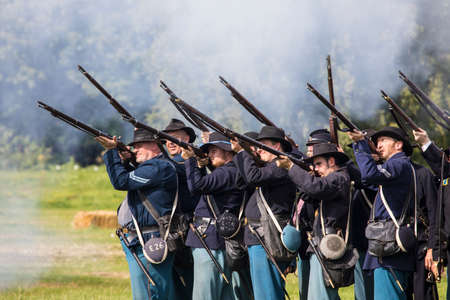 KENT, UK - AUGUST 28TH 2017: Actors posing as Union soldiers from the American Civil War, at the Military Odyssey Re-enactment event in Detling, Kent, on 28th August 2017.のeditorial素材