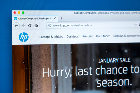 LONDON, UK - JANUARY 4TH 2018: The homepage of the official website for Hewlett-Packard - the American information technology company, on 4th January 2018.のeditorial素材