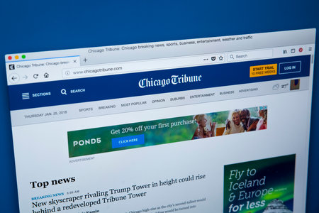 LONDON, UK - JANUARY 25TH 2018: The homepage of the official website for the Chicago Tribune, on 25th January 2018.  The daily newspaper based in Chicago, Illinois and founded in 1847.のeditorial素材