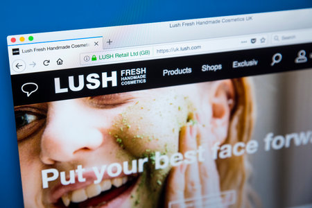 LONDON, UK - JANUARY 8TH 2018: The homepage of the official website for Lush - the cosmetics retailer in the UK, on 8th January 2018.のeditorial素材