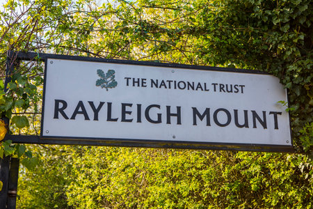 RAYLEIGH, ESSEX - APRIL 18TH 2018: The entrance sign for Rayleigh Mount in Essex, on 18th April 2018.のeditorial素材