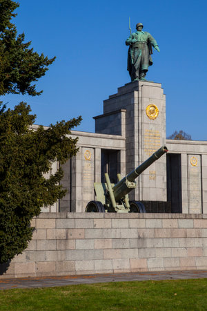 Berlin, Germany - October 31st 2012: Soviet War Memorial in the Tiergarten, Berlin, for the Soviet Union war dead, particularly the 80,000 soldiers who lost their lives during the Battle of Berlin in 1945.のeditorial素材
