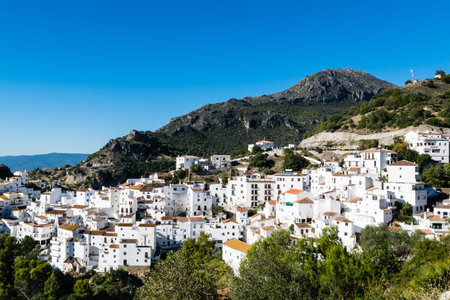 Casares, Cityscape