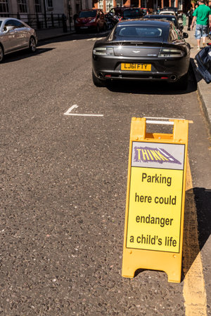 London. May 2018. A view of school street signs outside the Knightsbridge school in London.のeditorial素材