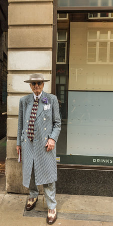 London. September 2018. A beautifully dressed English gentleman in Londonのeditorial素材