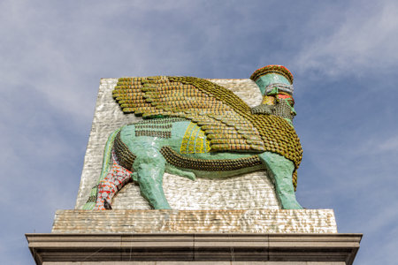 London. September 2018. A view of the fourth plinth in Trafalgar square in Londonのeditorial素材