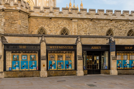 London. September 2018. A view of Westminster Abbey shop in Londonのeditorial素材