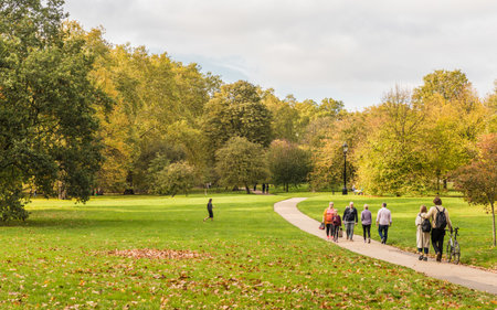 London October 2018. A view of Green park in Londonのeditorial素材
