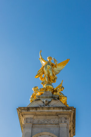 London. November 2018. A view of the Queeen Victoria memorial at Buckingham Palace in London.のeditorial素材