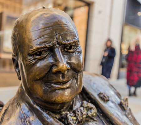 London. November 2018. A view of a statue of Winston Churchill called allies on Bond Street in Londonのeditorial素材