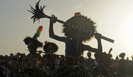 BOCA CHICA, DOMINICAN REPUBLIC, MARCH 2014: Resident people celebrate Caribbean Carnival on the Beachのeditorial素材