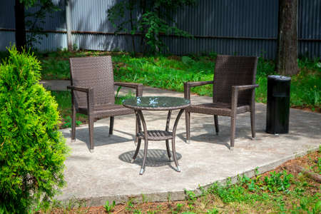 Wicker furnishings in the garden