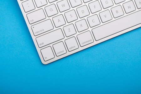 Top view of white keyboard with blank copy space.の写真素材