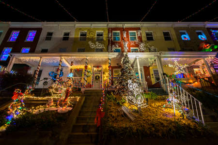 Holiday/ Christmas Lights on Building in Hampden, Baltimore Maryland at Nightのeditorial素材