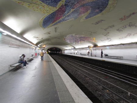Paris metro stationのeditorial素材
