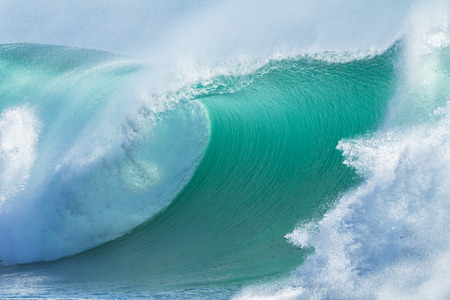 Ocean Wave hollow crashing curling breaking Sea Waterの写真素材