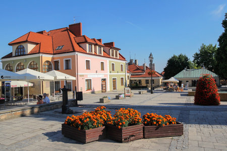 Sandomierz - JULY 5: Small Market Square in Sandomierz; on July 5, 2015 in Sandomierz, Polandのeditorial素材