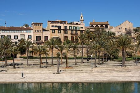 Parc de la Mar and typical architecture in Palma de Mallorca, Mallorca, Spainの写真素材