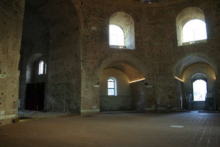 Thessalonica Arch of Galerius. This distinctive landmark from Thessaloniki, Greece may have been built in the 13th century. Built for defense, it currently houses a museum.のeditorial素材