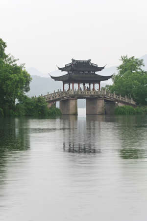 famous liujin bridge on west lake, Hangzhou, China の写真素材