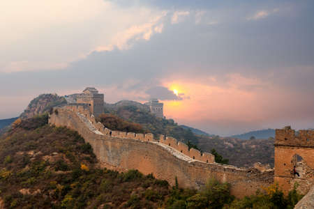 the great wall of china in sunsetのeditorial素材