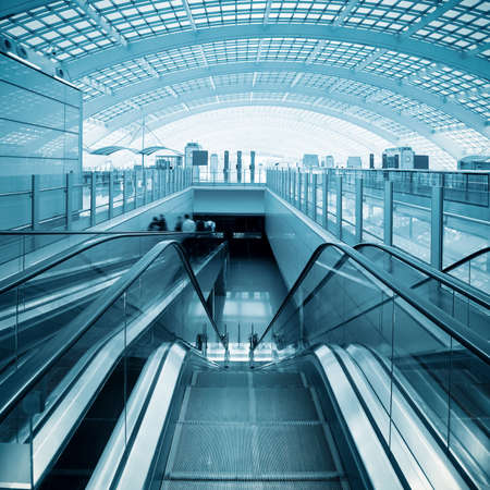 moving escalator in the modern airport hall のeditorial素材