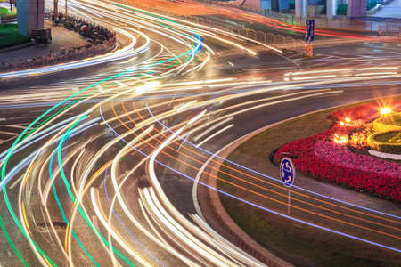 car light trails on the roundabout road at night
の写真素材