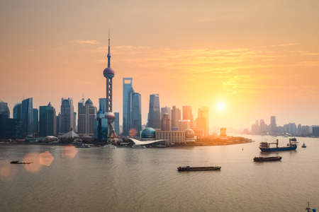 beautiful dusk scene of shanghai skyline and huangpu riverのeditorial素材