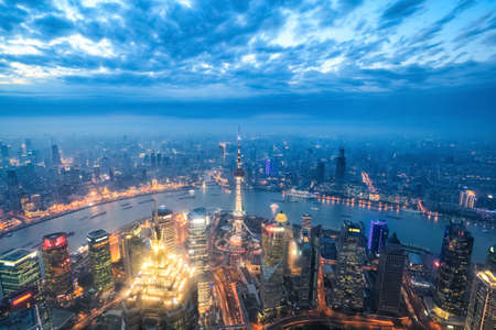 nightfall view of shanghai, a bird's eye view of a magical modern city
のeditorial素材