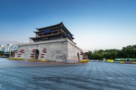 Zhangye drum tower in early morning, the largest existing drum tower in hexi corridor, the chinese characters on the plaque of the pavilion is an inscription of ancient celebrities, gansu province, China.のeditorial素材