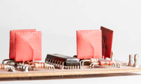 old radio chip
