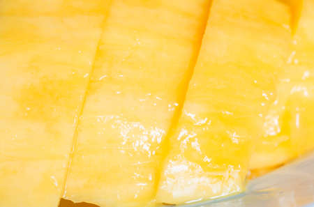 Ripe mangoes slice put in the dish.の写真素材