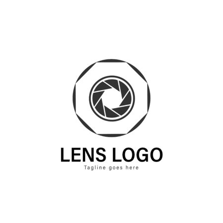 Lens logo template design. Lens logo with modern frame isolated on white backgroundのイラスト素材