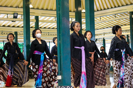 Yogyakarta, Indonesia on October 2022. Abdi dalem mataya, courtiers of the Yogyakarta Palace who are dancers. These courtiers are practicing the Serimpi dance to the accompaniment of gamelan strains.のeditorial素材