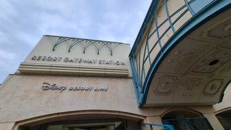Chiba, Japan on October 5 2023. Resort Gateway Station is the first station on the monorail line which is the closest station to JR Maihama Station. You can use an IC Card or buy tickets at a ticket machine.のeditorial素材