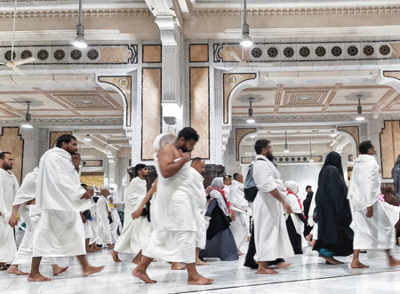 Mecca, Saudi Arabia on February 25, 2024. One of the mandatory conditions for Umrah is Sa'i, which is the process of jogging 7 times between Safa and Marwa. Start from Safa Hill and end in Marwahの写真素材