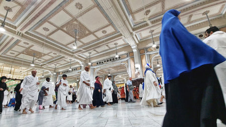 Mecca, Saudi Arabia on February 25, 2024. One of the mandatory conditions for Umrah is Sa'i, which is the process of jogging 7 times between Safa and Marwa. Start from Safa Hill and end in Marwahの写真素材