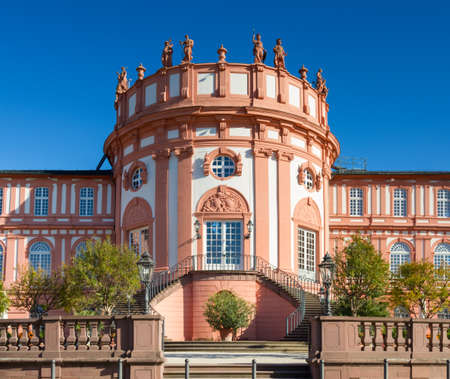 Baroque Residence Schloss Biebrich, Wiesbaden, Hessen, Germanyのeditorial素材