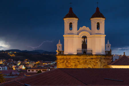 Lightning over Sucre with San Felipe Neri in the foreground, Boliviaの写真素材