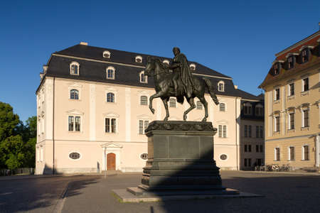 Statue of Karl August and Anna Amalia library, Weimar, Thuringiaのeditorial素材