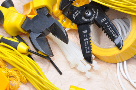 Tools and component for electrical installation