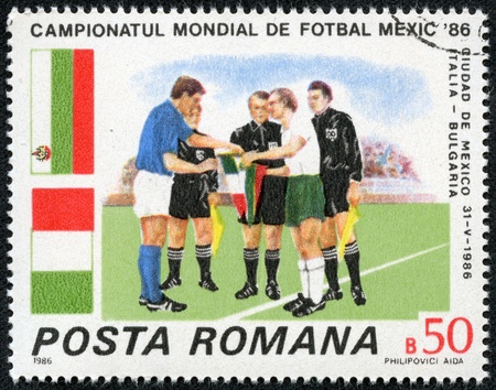 ROMANIA - CIRCA 1986  stamp printed by Romania, show football, Worl d Cup Football Championship, Mexico - 1986 , circa 1986 のeditorial素材