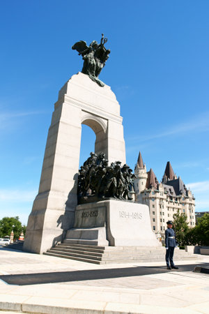 Ottawa, Canada - August 8, 2008: National War Memorial designed by Vernon March and unveiled by King George VI in 1939. The monument is composed of 23 bronze figures and a stone arch.のeditorial素材